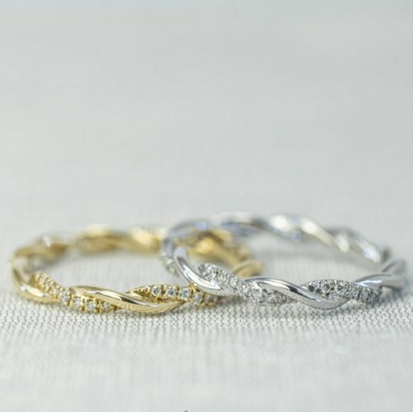 RSTKD🔖18K Wt Gold .06ct Diamond Twist Ring - Picture 4 of 7